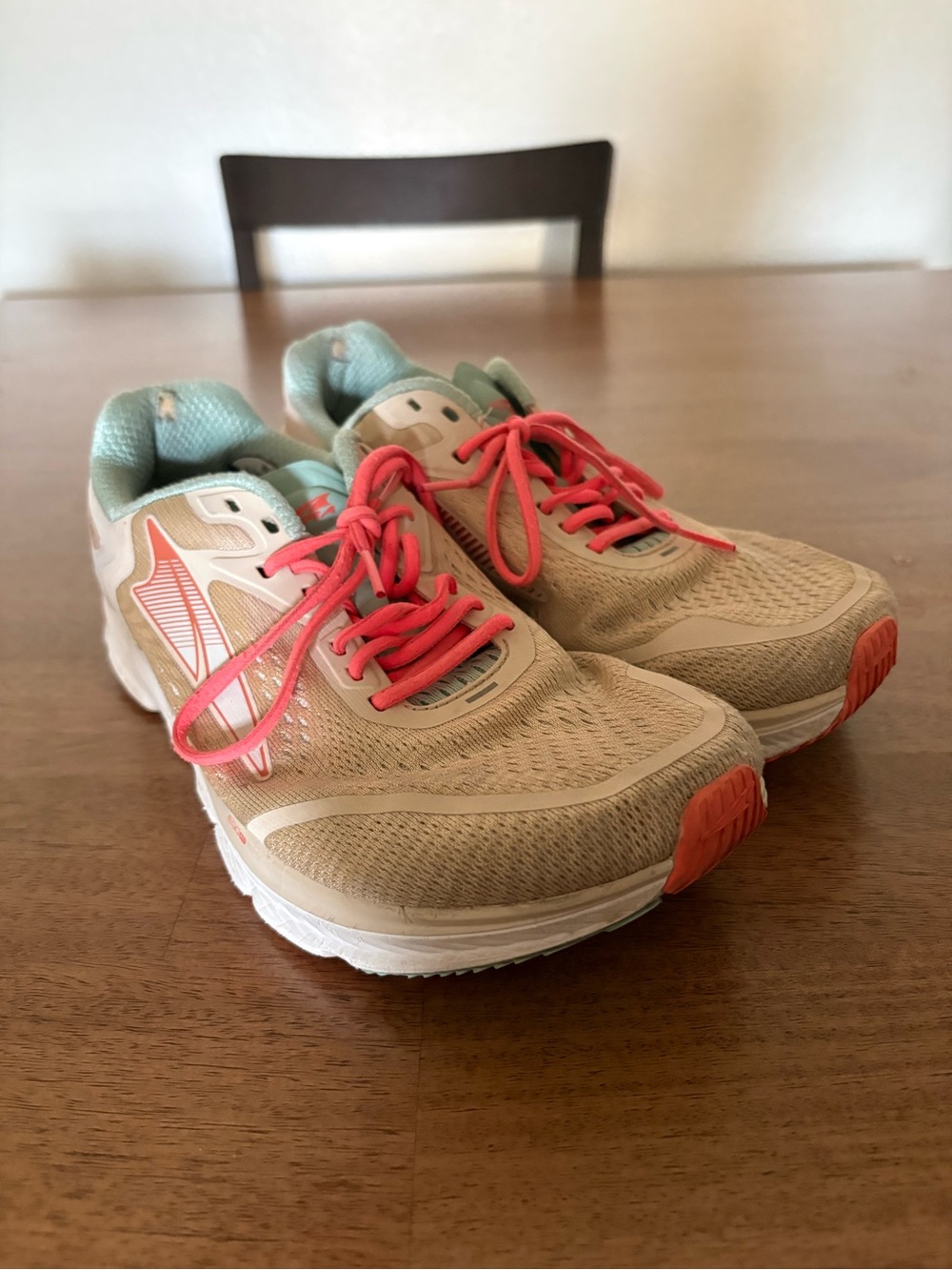 Altra Torin 5 Women's Size 8.5 Sand Wide Toe Box Running Hiking Athletic Shoe